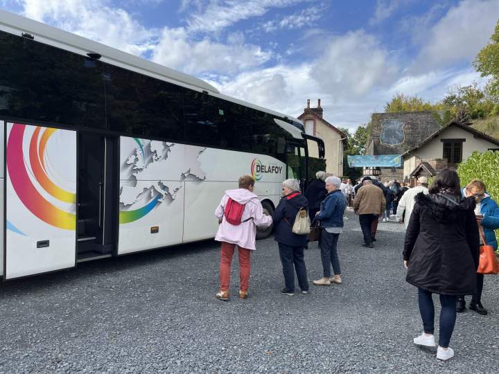 Voyagez sereinement en compagnie de notre société de transport de groupe.