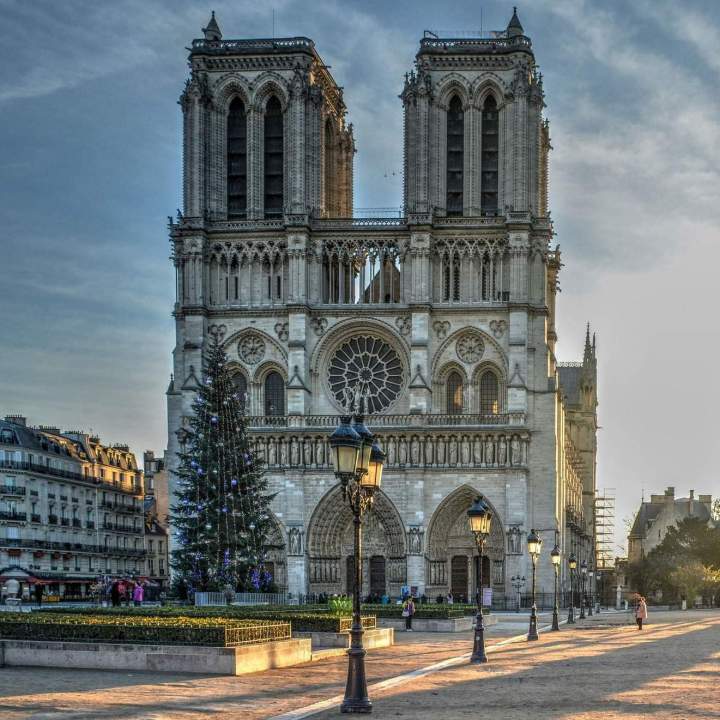 cathedral 3599931 1920 LeifLinding